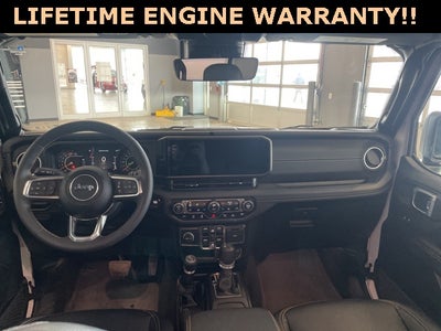 2024 Jeep Wrangler 4-Door Sahara 4x4