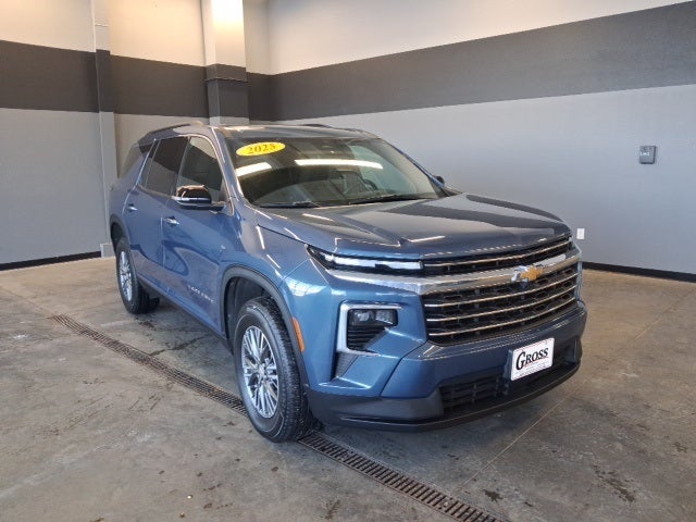 2025 Chevrolet Traverse LT 2LT