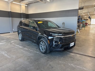 2025 Chevrolet Traverse AWD LT