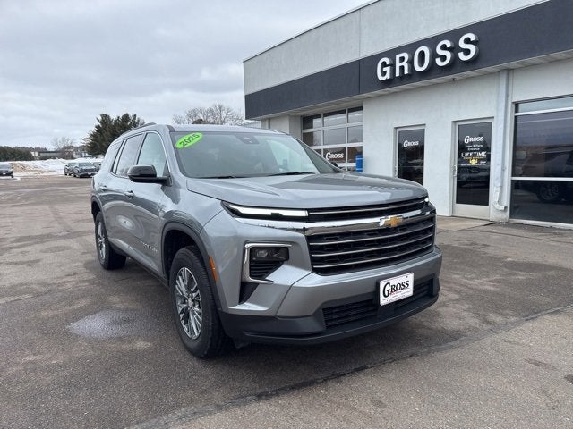 2025 Chevrolet Traverse LT