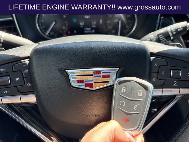 2025 Cadillac XT6 Premium Luxury