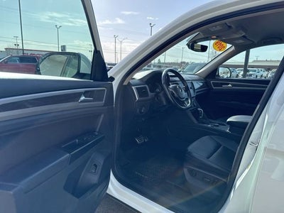 2019 Volkswagen Atlas 3.6L V6 SE w/Technology R-Line