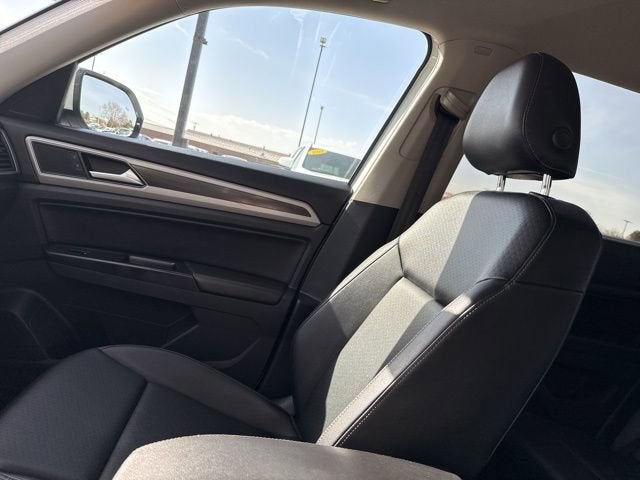 2019 Volkswagen Atlas 3.6L V6 SE w/Technology R-Line