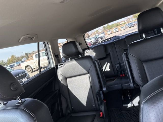 2019 Volkswagen Atlas 3.6L V6 SE w/Technology R-Line
