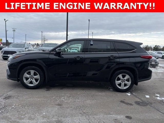 2022 Toyota Highlander LE