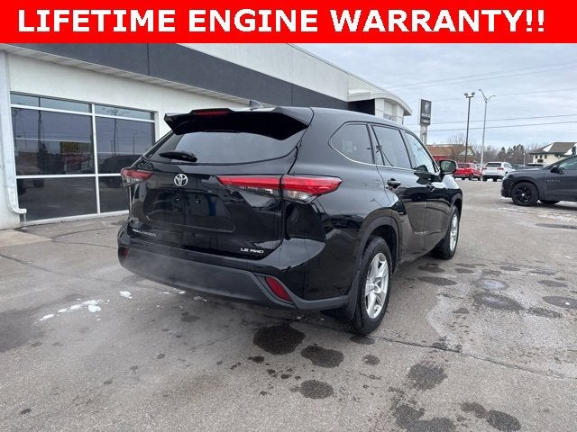 2022 Toyota Highlander LE