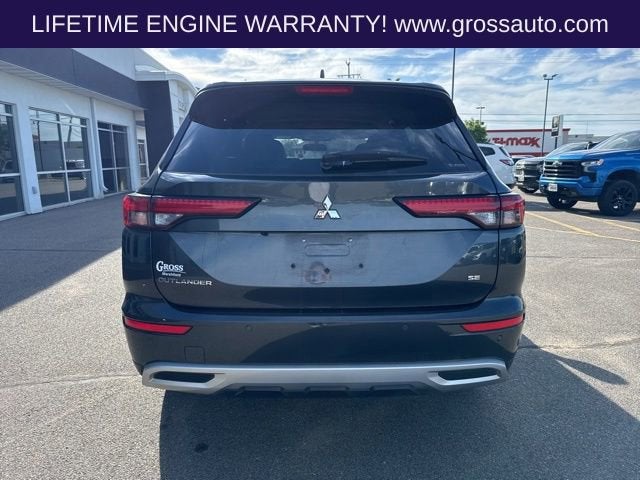 2024 Mitsubishi Outlander SE
