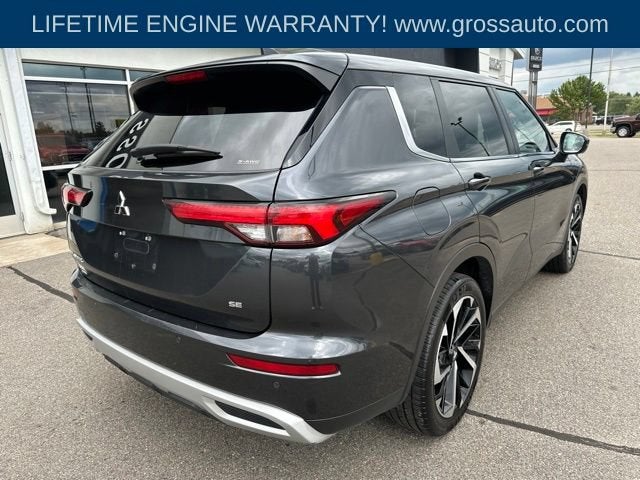 2024 Mitsubishi Outlander SE