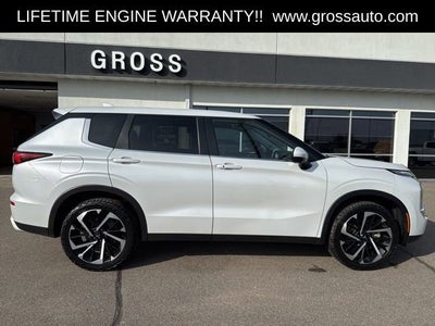 2024 Mitsubishi Outlander SE