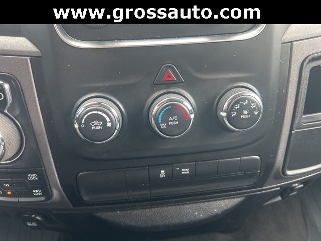 2017 RAM 1500 Express Crew Cab 4x4 5'7' Box