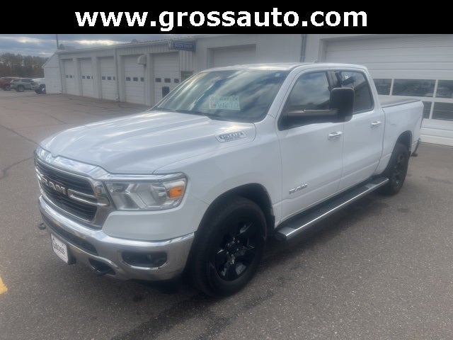 2020 RAM 1500 Big Horn Crew Cab 4x4 5'7' Box