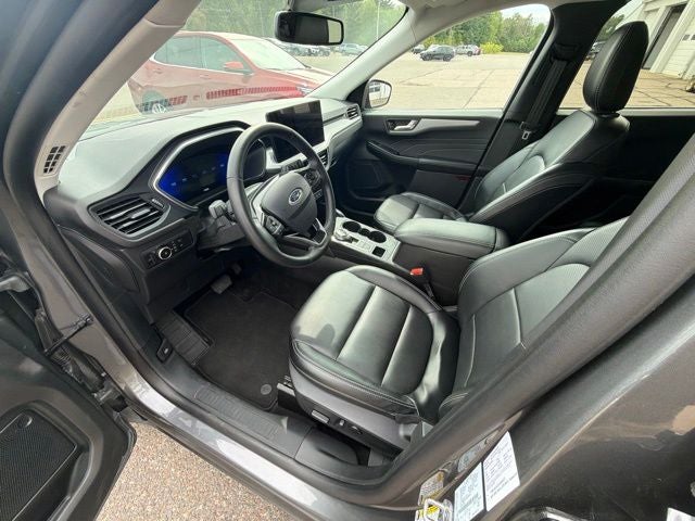 2025 Ford Escape Platinum