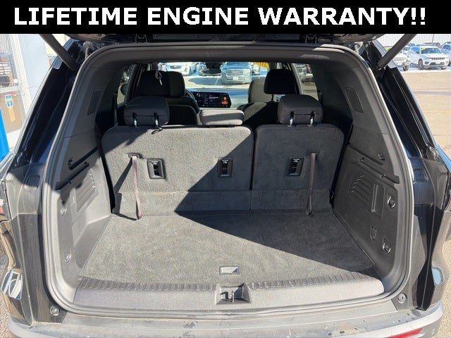 2025 Chevrolet Traverse LT 2LT