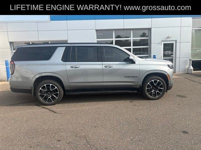 2025 Chevrolet Suburban RST