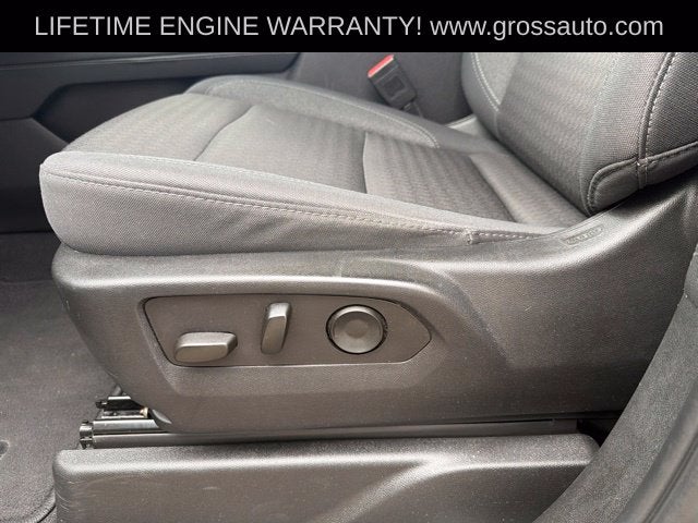 2024 Chevrolet Suburban LS